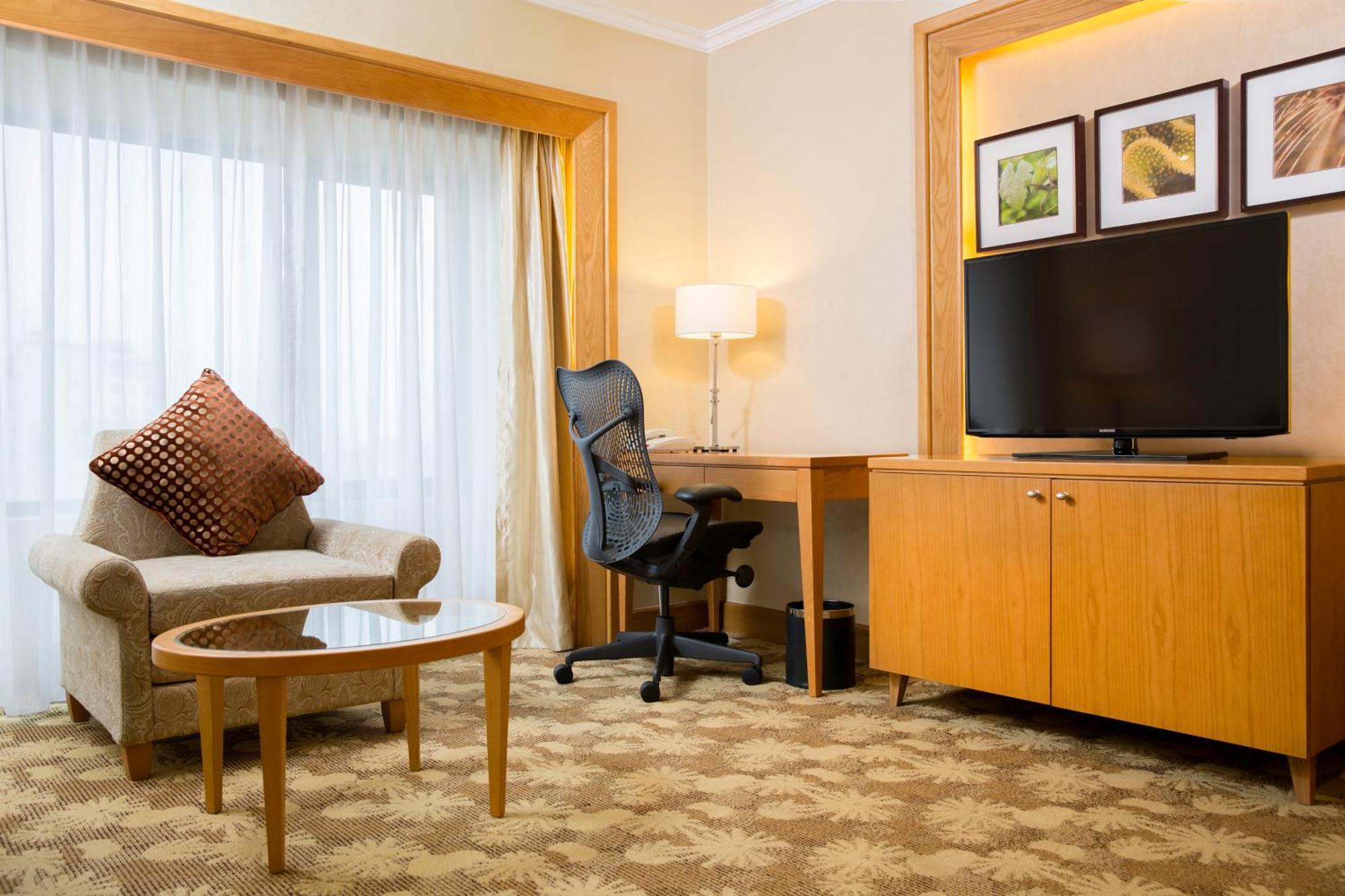 Hilton Garden Inn Hanoi Exteriör bild