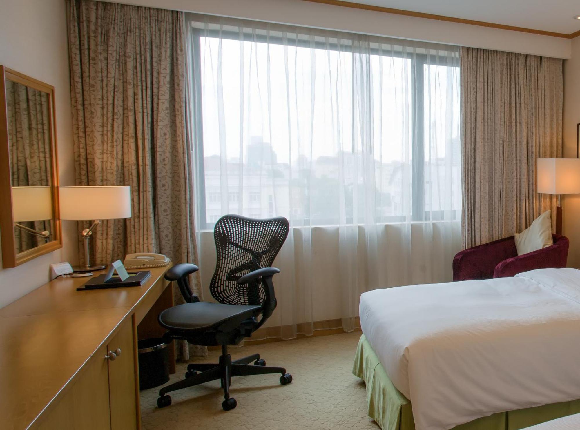 Hilton Garden Inn Hanoi Exteriör bild