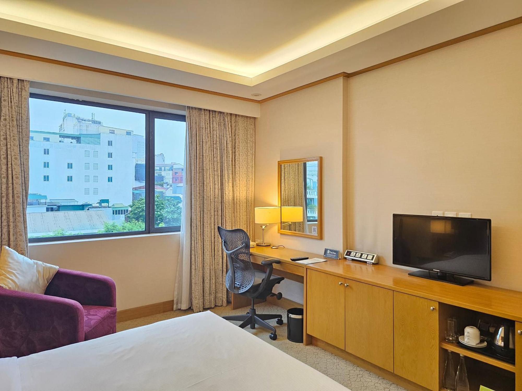 Hilton Garden Inn Hanoi Exteriör bild