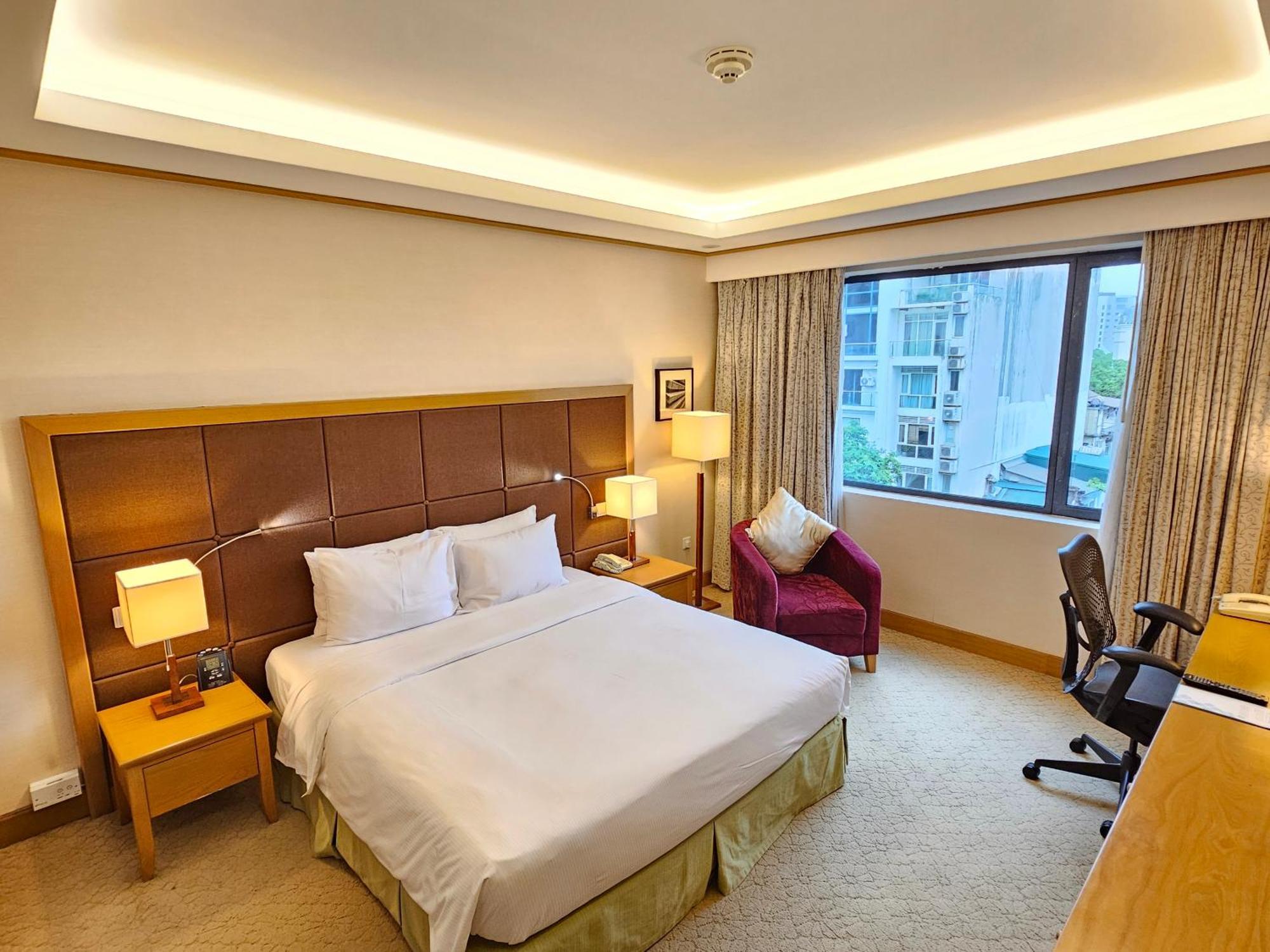 Hilton Garden Inn Hanoi Exteriör bild