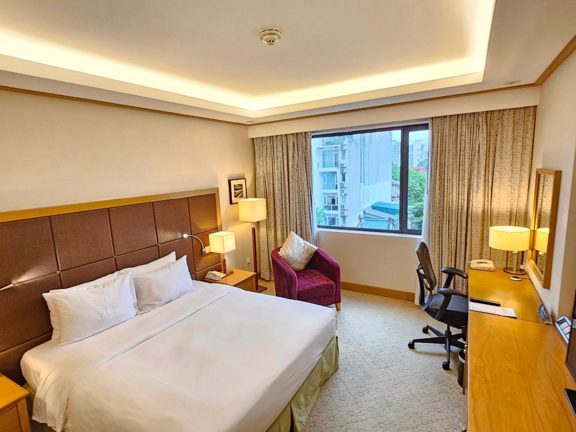 Hilton Garden Inn Hanoi Exteriör bild