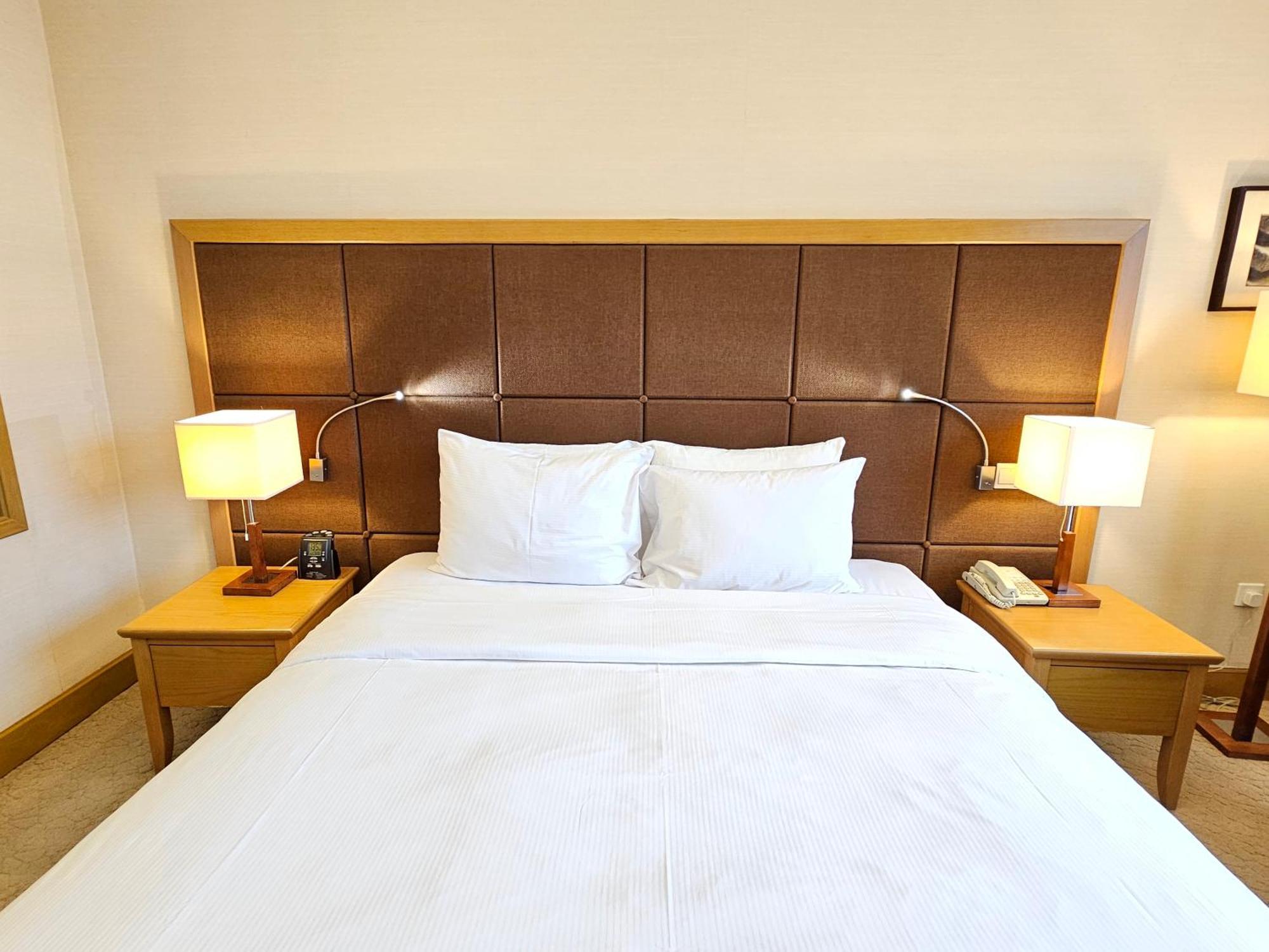 Hilton Garden Inn Hanoi Exteriör bild