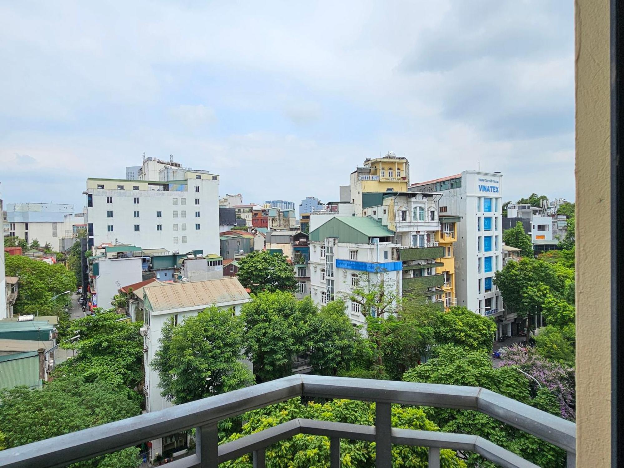 Hilton Garden Inn Hanoi Exteriör bild